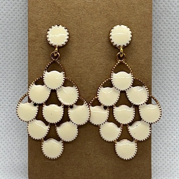 Earrings Ivory and Gold Tone Chandelier Drop Post Back - Picture 1 of 3